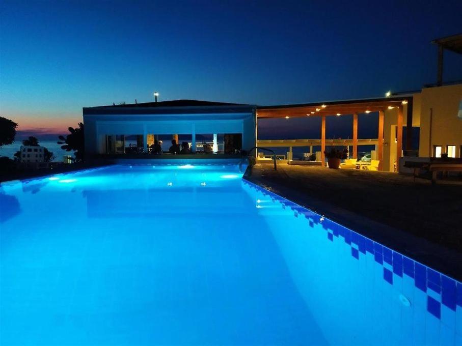 Yria Beach Hotel Kokkini Hani Екстер'єр фото