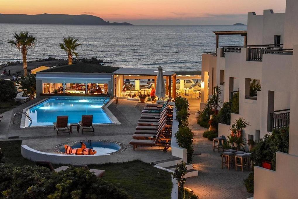 Yria Beach Hotel Kokkini Hani Екстер'єр фото