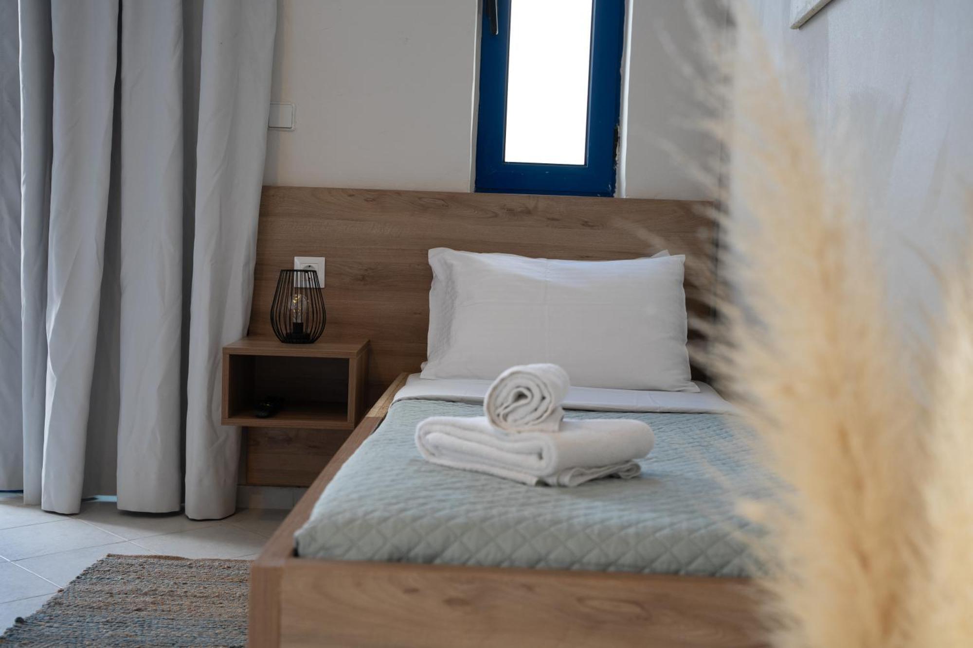 Yria Beach Hotel Kokkini Hani Екстер'єр фото